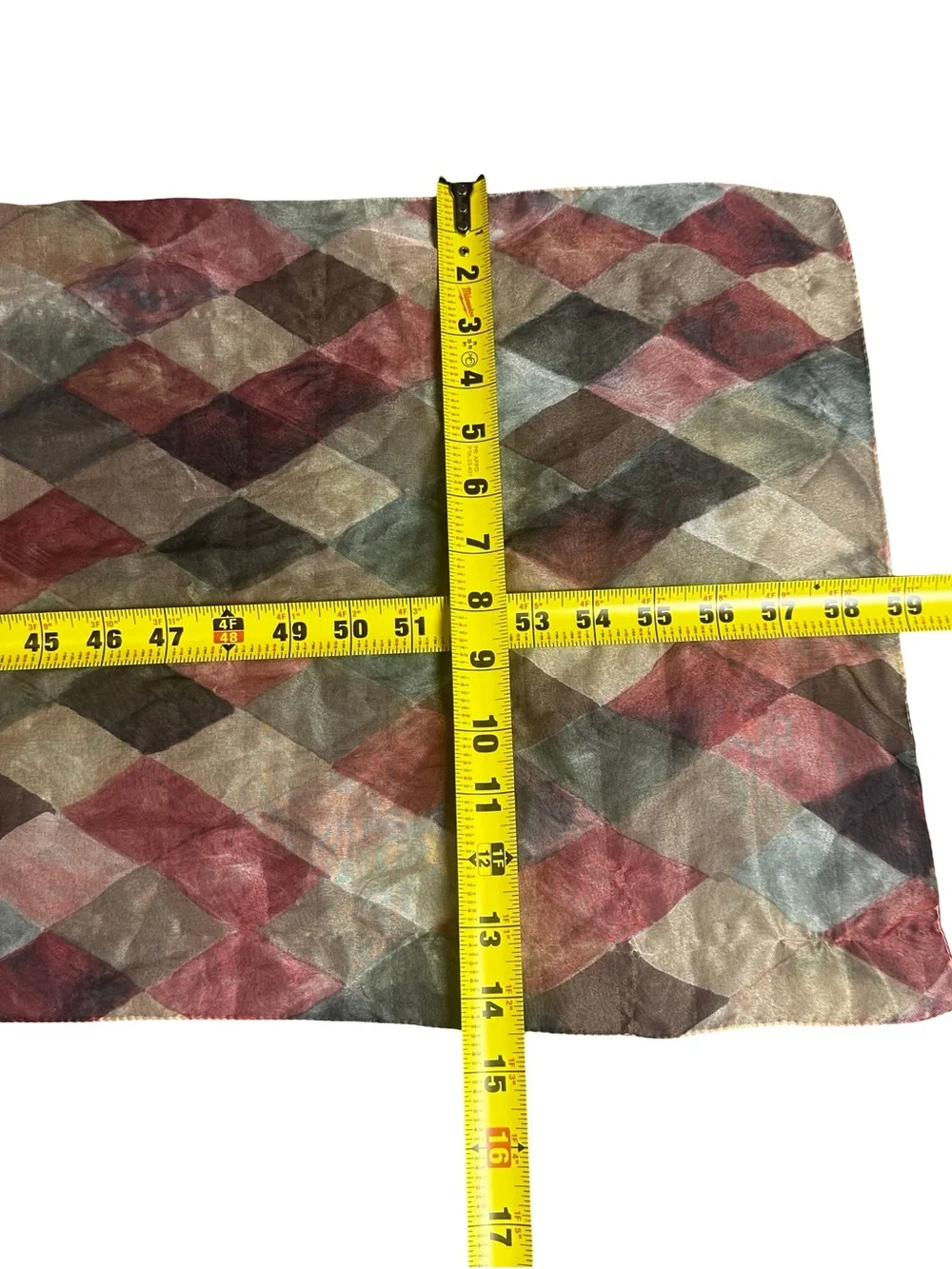 Unknown geometric diamond